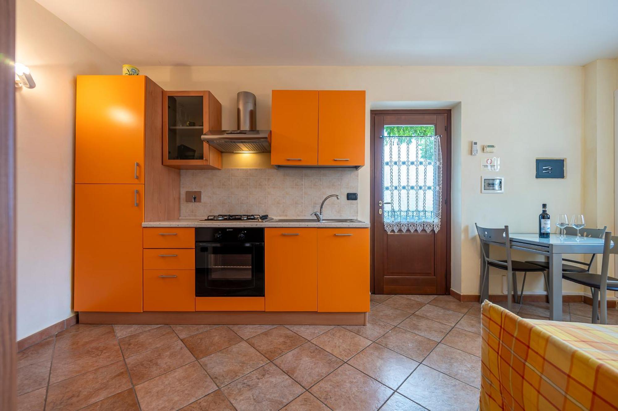 Agriturismo Cantine Bevione - Family Apartments Farigliano Exterior photo